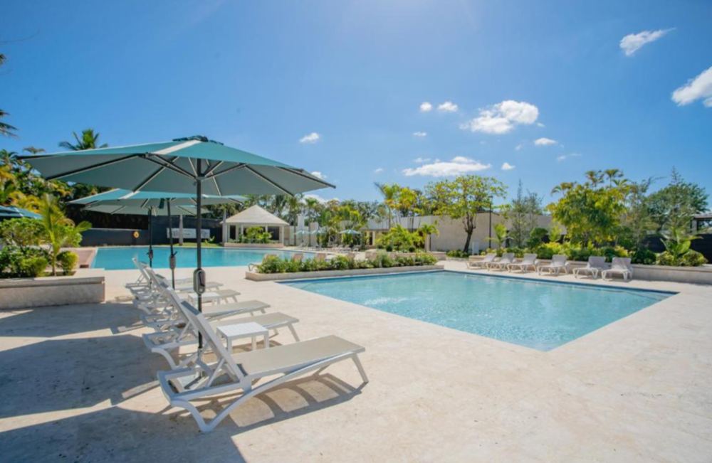 Villa pool